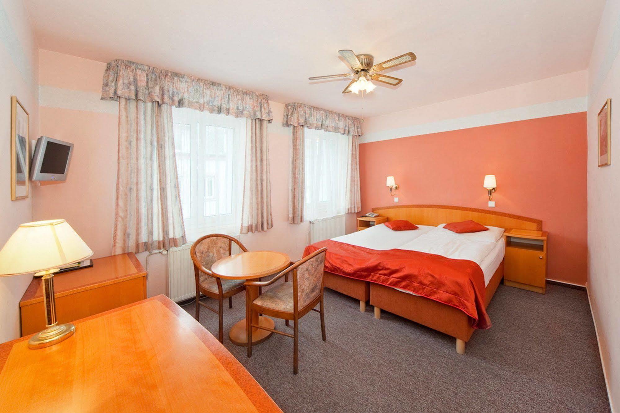 White Lion 4* Prag